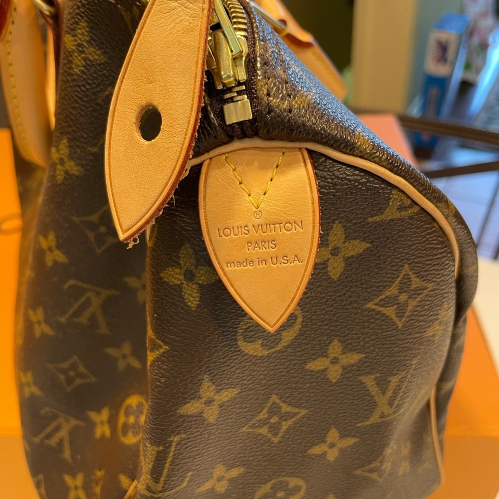 Speedy! Louis Vuitton Monogram Speedy With Lock And Box - Picture 8 of 11